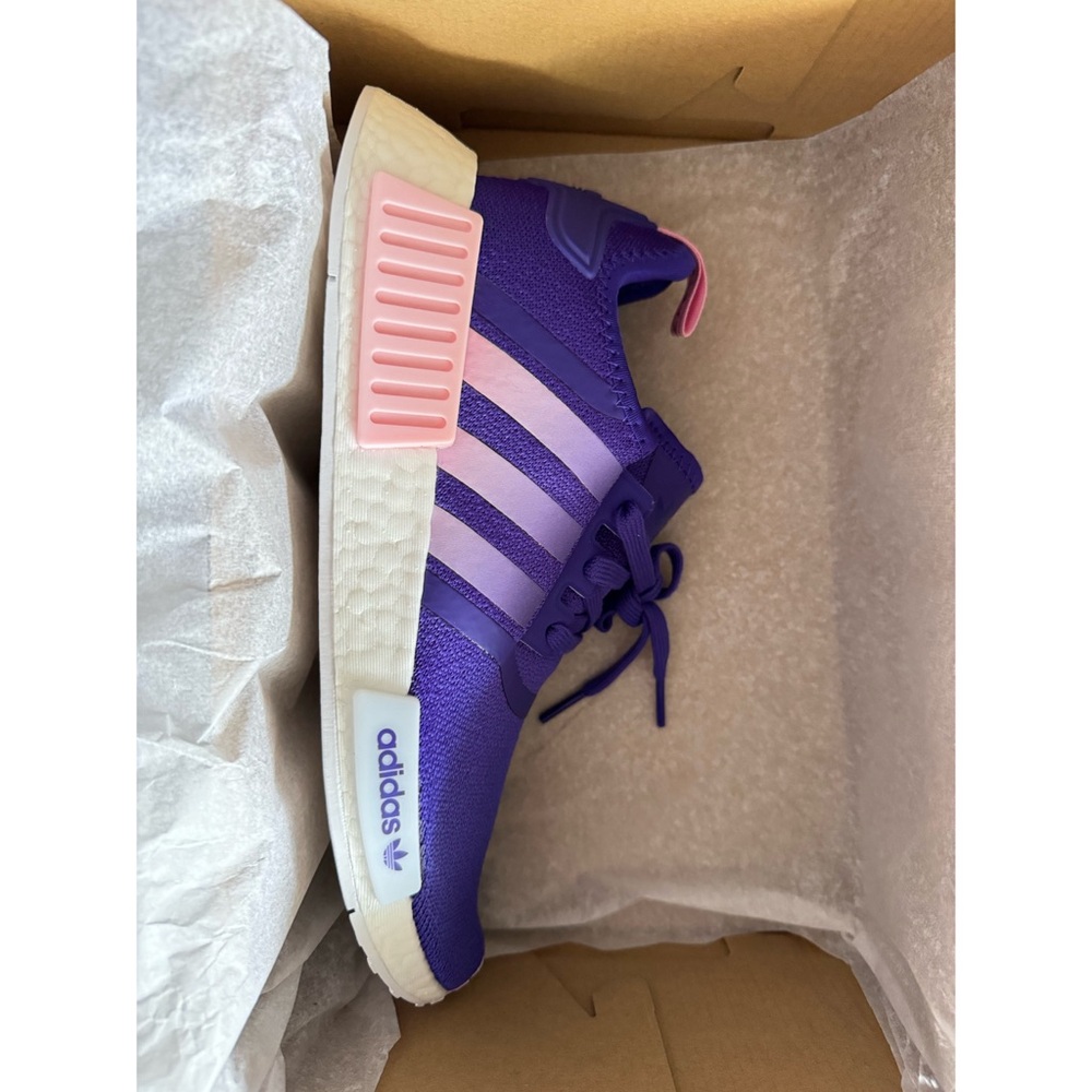 Women’s Adidas NMD_R1 Shoes - Picture 4 of 7